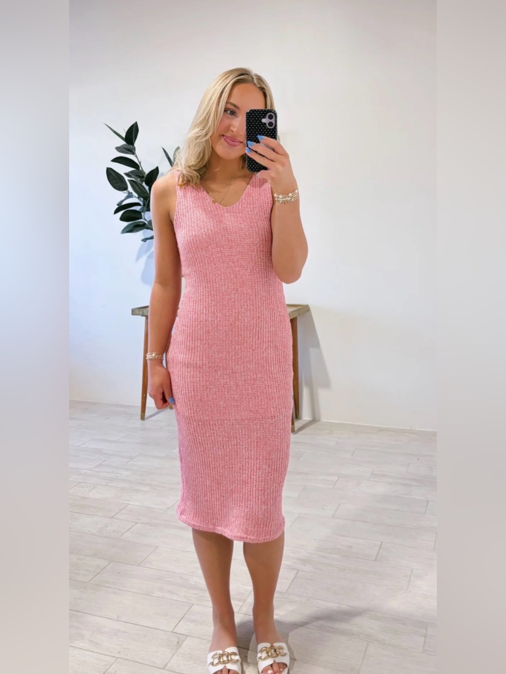178. Sleeveless V-Neck Knit Midi Dress in Pink